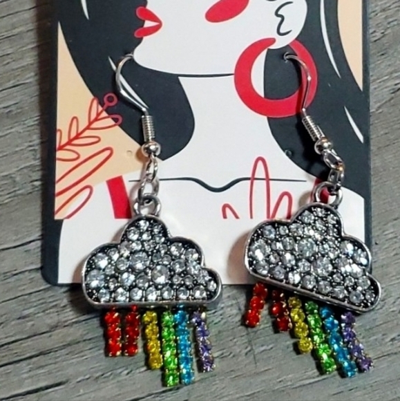 Rhinestone cloud Dangle earring - Picture 2 of 6
